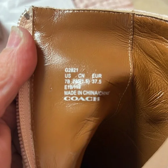 NWOT Coach Pink Blush Juliet ankle bootie size 7 - Picture 10 of 11